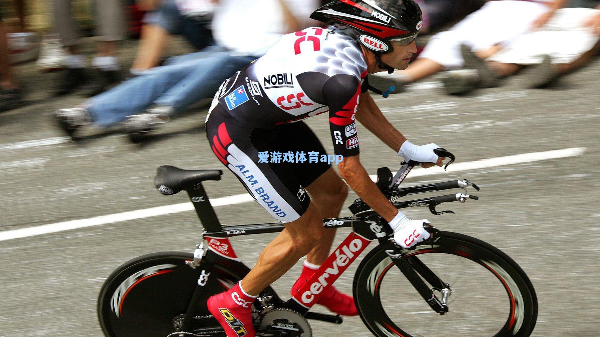 精选足篮专家解析，三哥解球豪取十连胜，冒彬斌篮彩七连红引领投注风潮