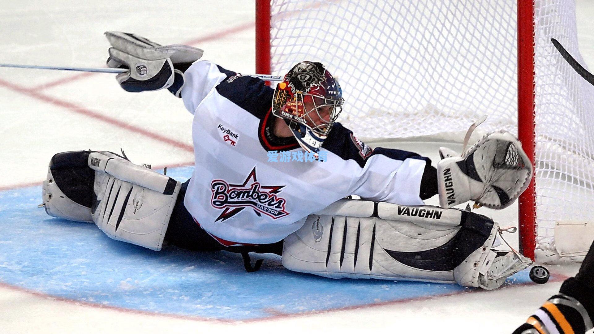 14场狂轰15球！C罗再创纪录领跑沙特射手榜，传奇之火燃爆绿茵